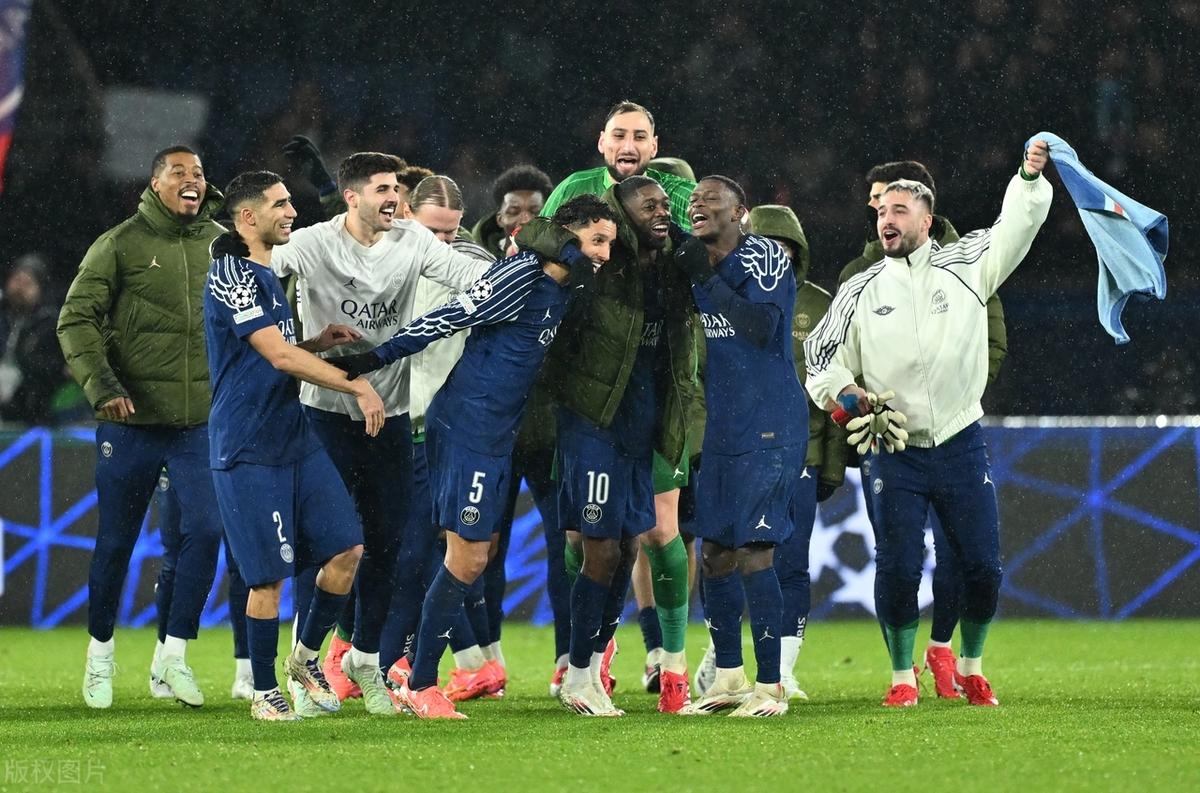 曼城主场大胜对手,轻松晋级 曼城主场大胜对手,轻松晋级