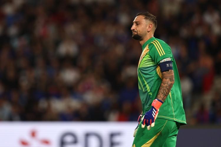 包含阿特科后卫比利亚表现出色扑救的词条