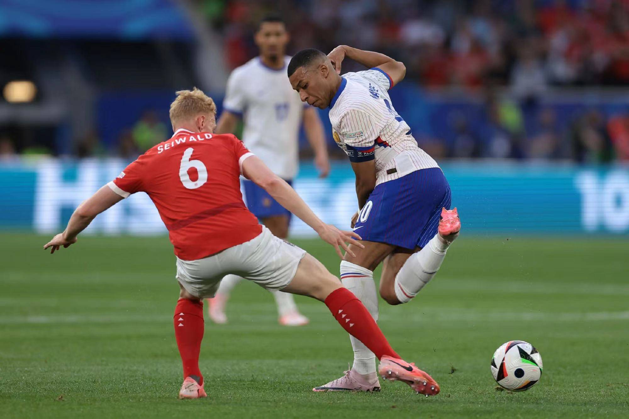 法国队实力悍然,决心斩获珍贵三分的简单介绍 法国队实力悍然,决心斩获珍贵三分的简单介绍