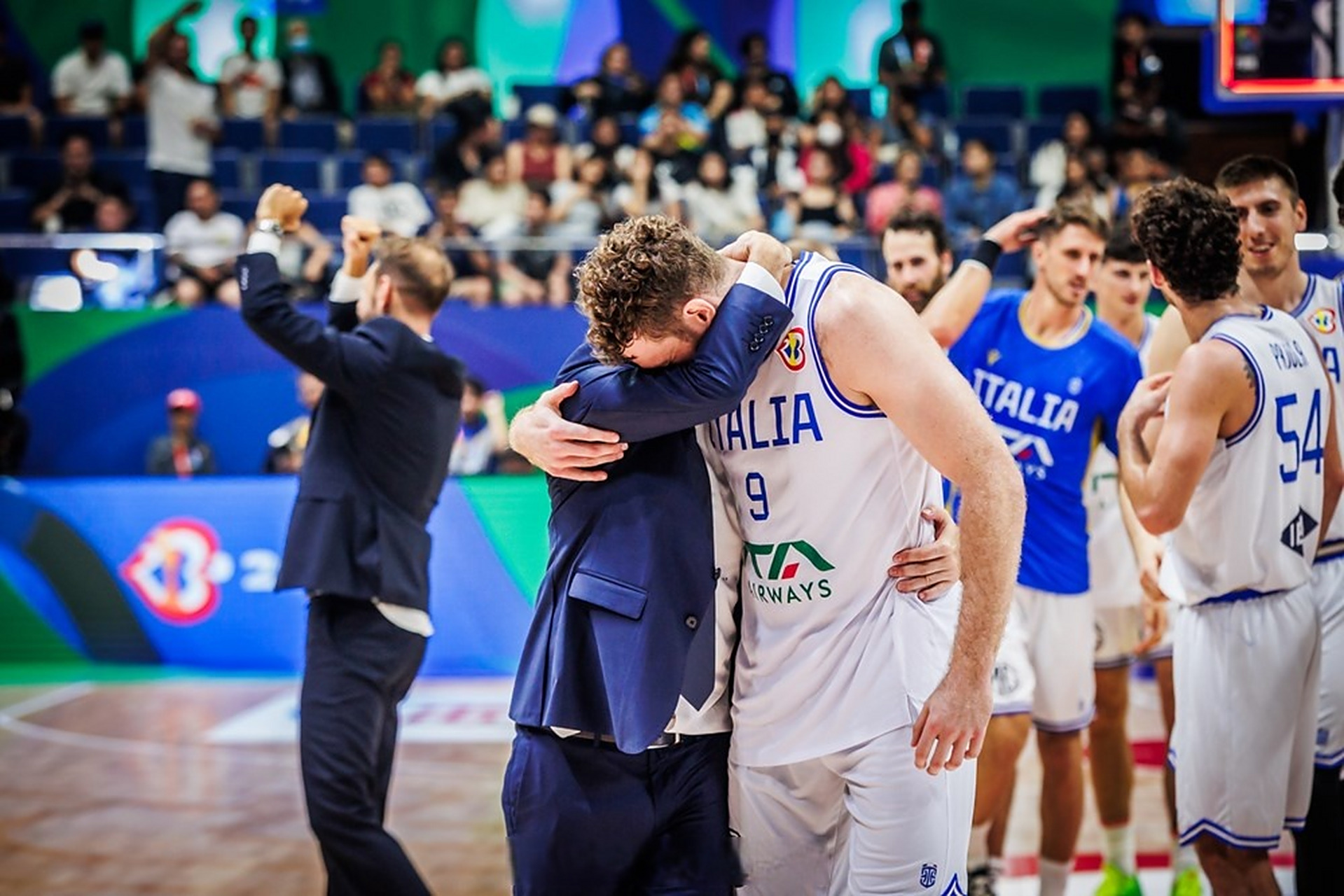 法国男篮战胜意大利，晋级国际篮球锦标赛八强的简单介绍