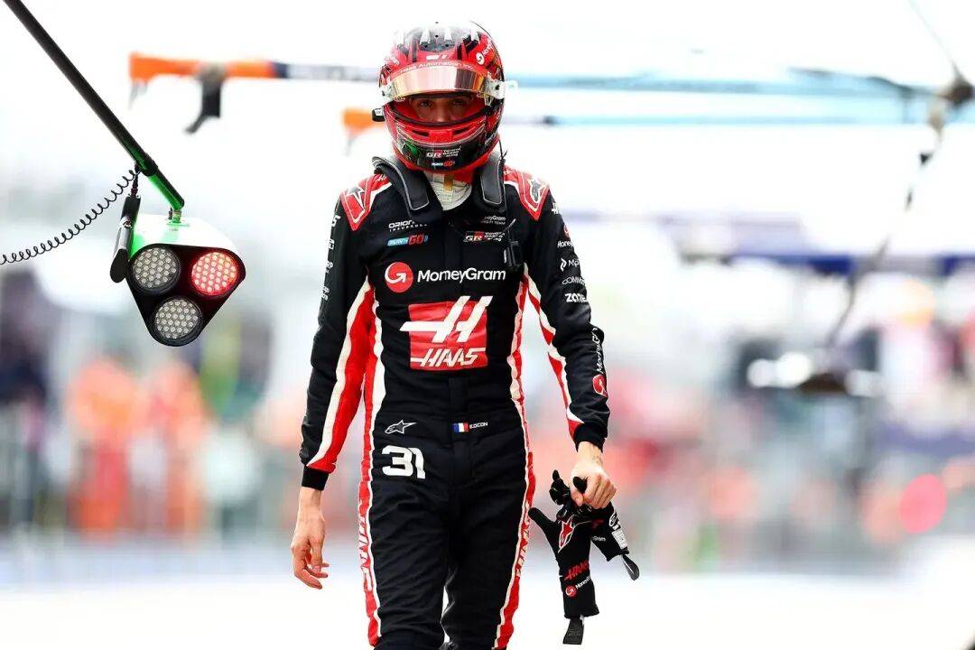 哈斯车队绝杀索伯车队，诺里斯关键制胜